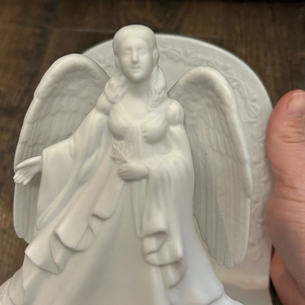 Ceramic Angel‎ Bible Holder From Hallmark Cards